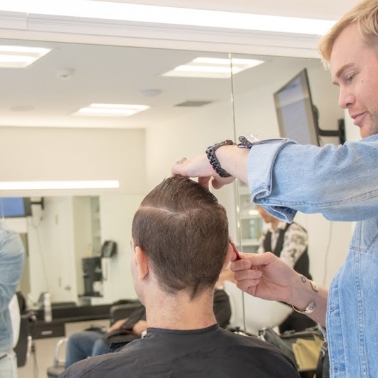 Sassoon Salon In Toronto Does Haircuts For Cheap