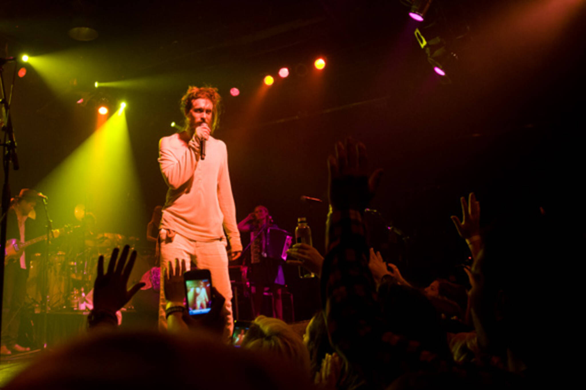 Edward Sharpe and the Magnetic Zeroes toronto