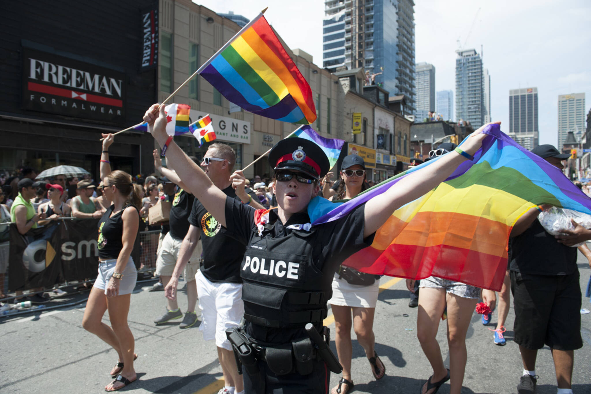 toronto police pride parade