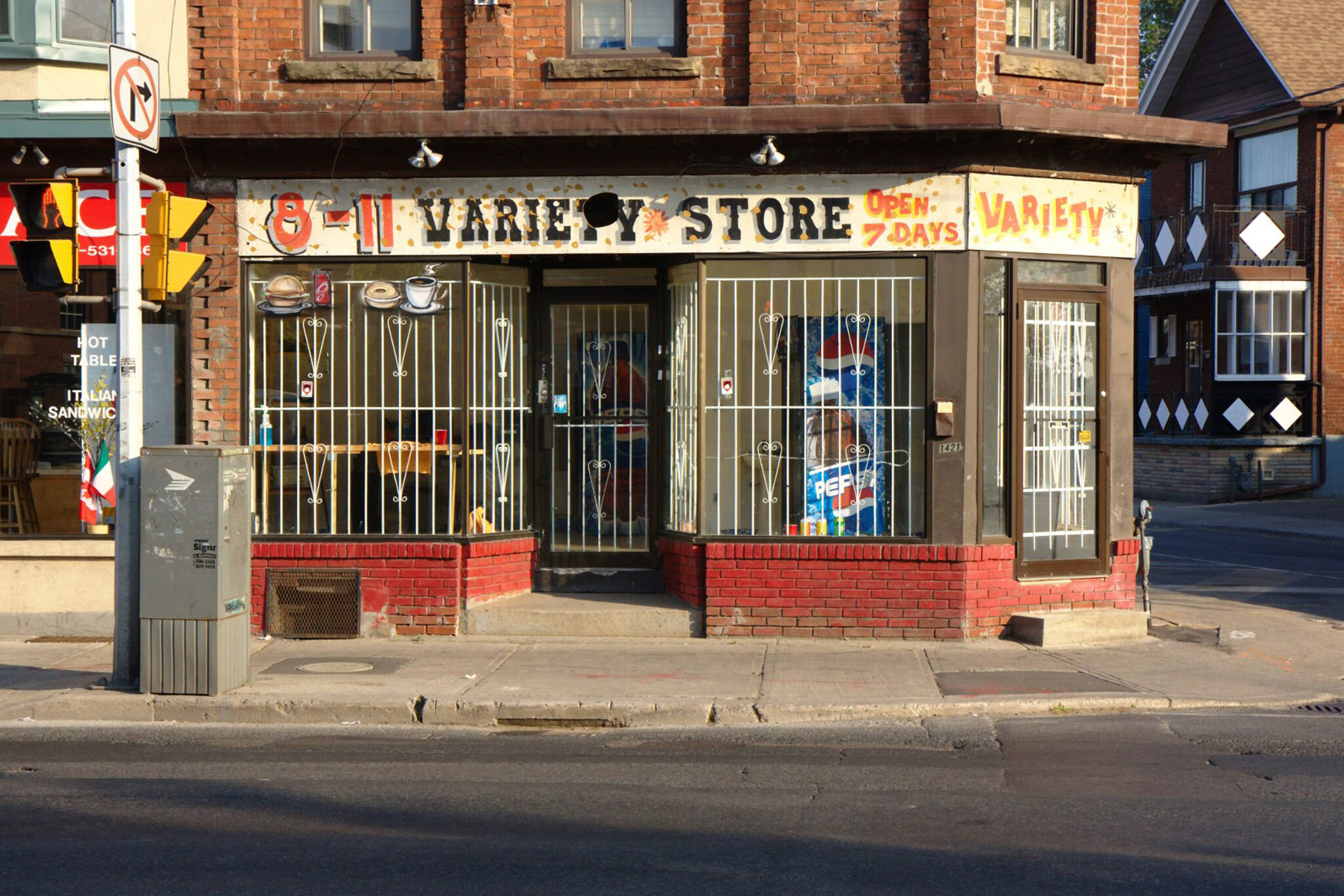 vacant storefront toronto