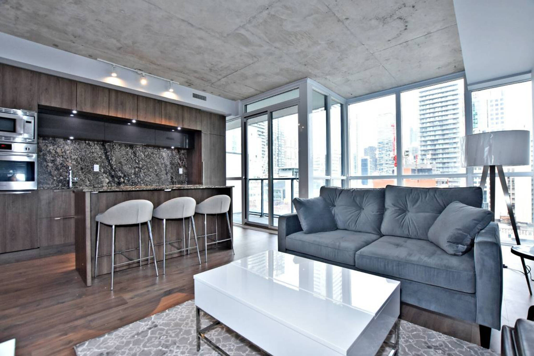 apartment rental Toronto