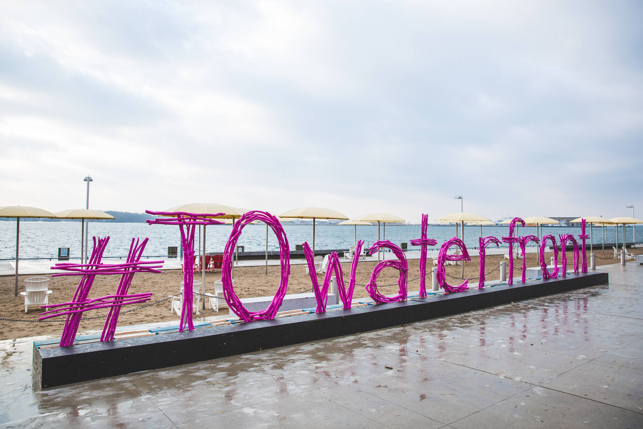 TOWaterfront sign