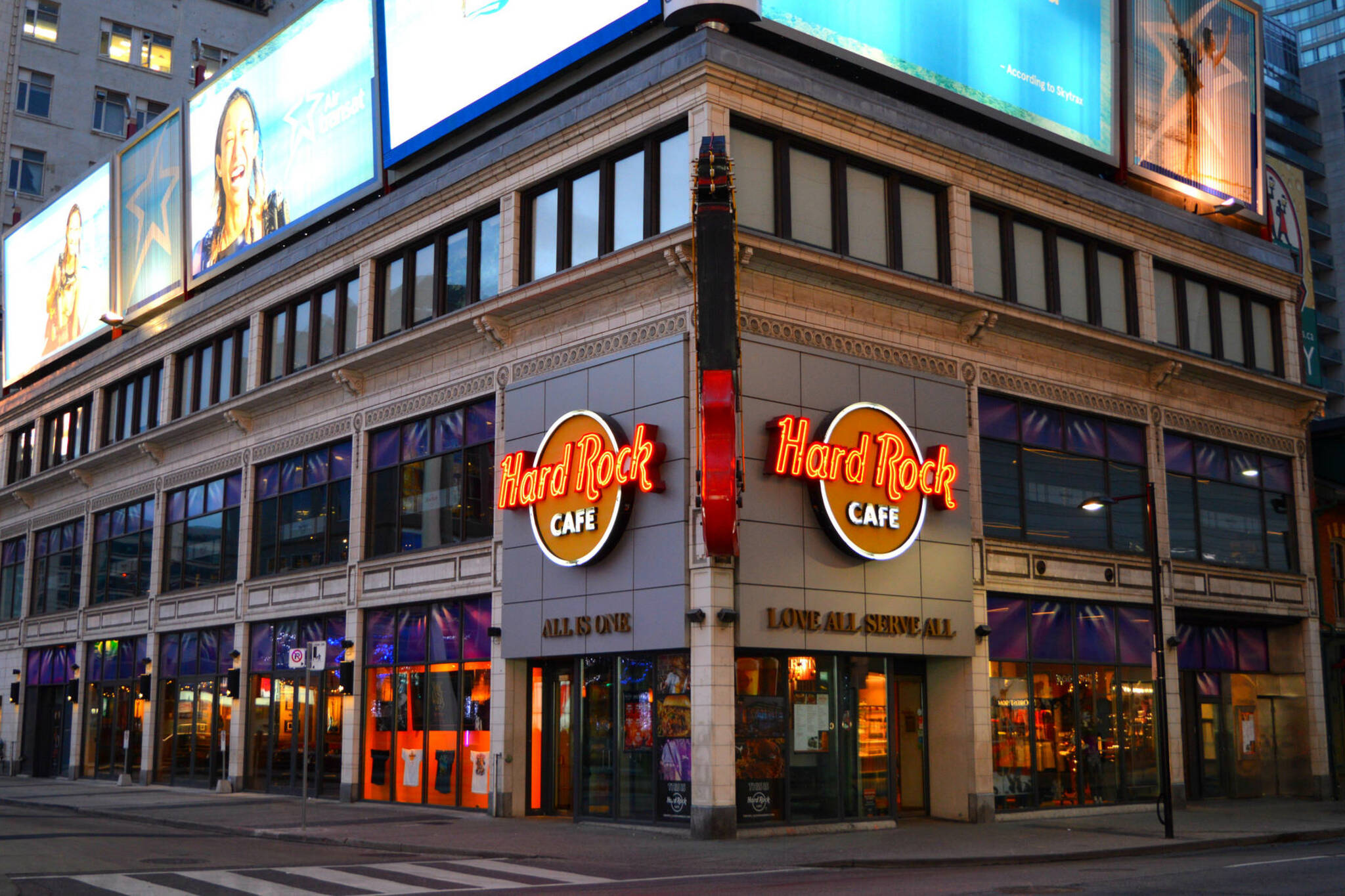 Torontos Hard Rock Is Closing And Will Become A Shoppers Drug Mart 