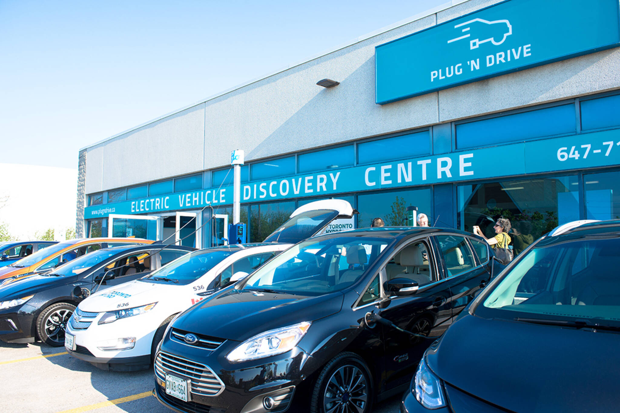 Electric vehicle discovery centre just opened in Toronto
