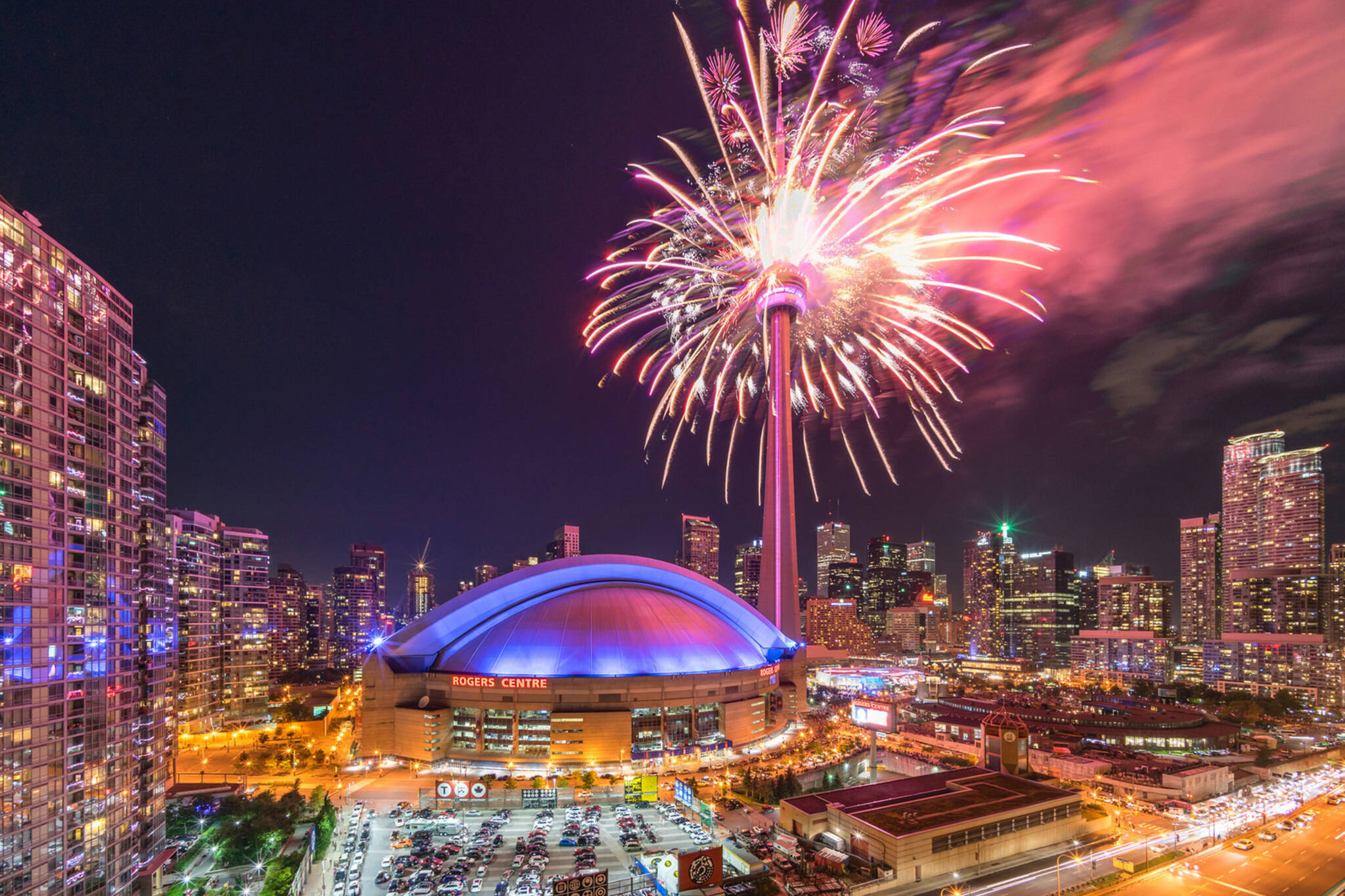 19 explosive photos of Canada Day fireworks in Toronto