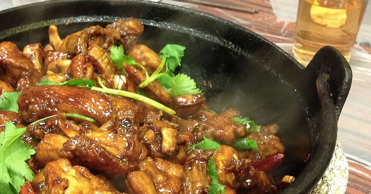 Toronto is getting a Hong Kong chicken hot pot restaurant