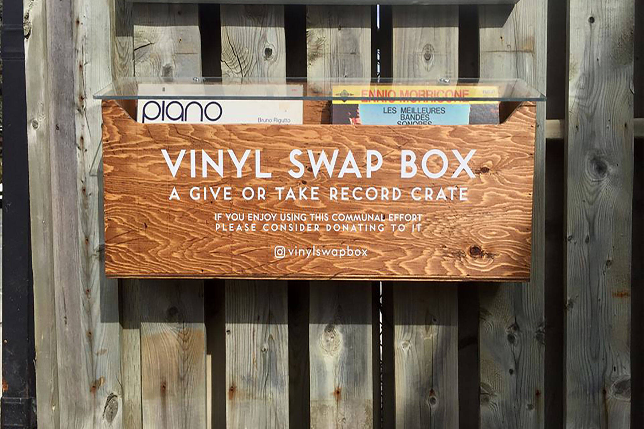 vinyl swap box