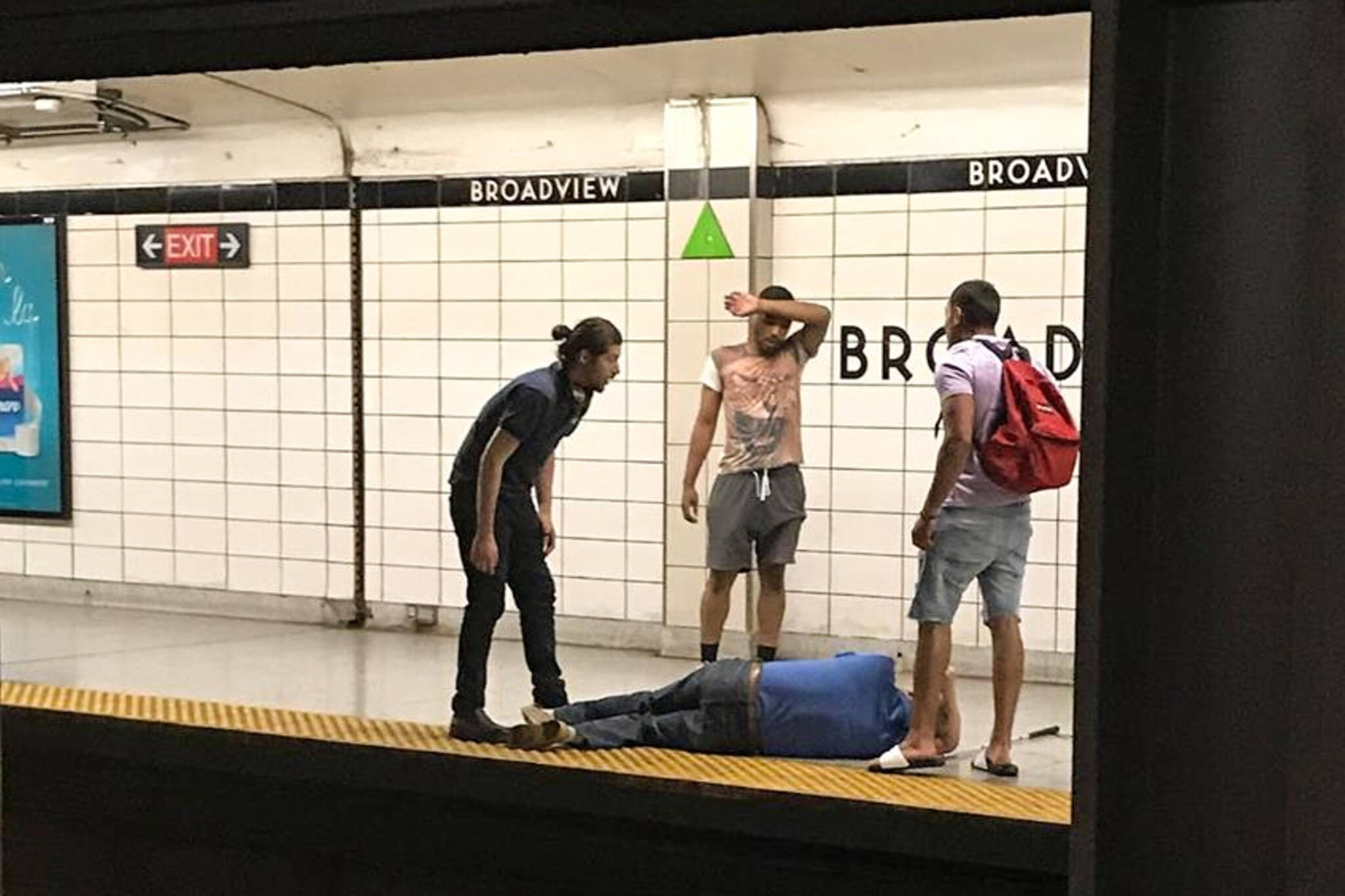 subway track hero
