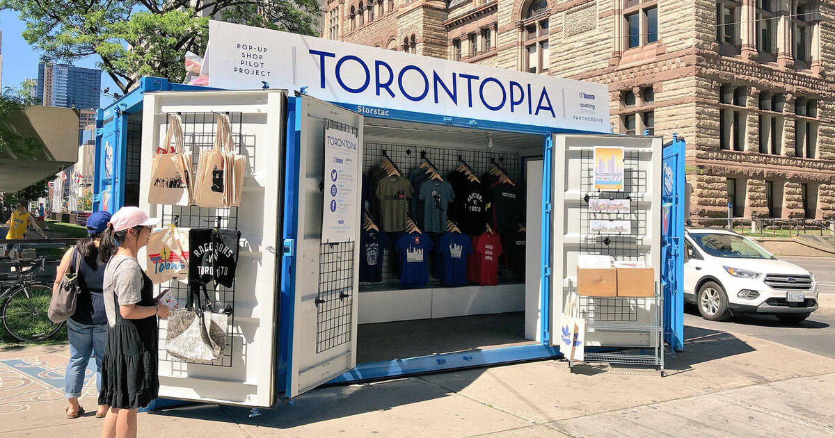 There's now a Toronto gift shop at City Hall