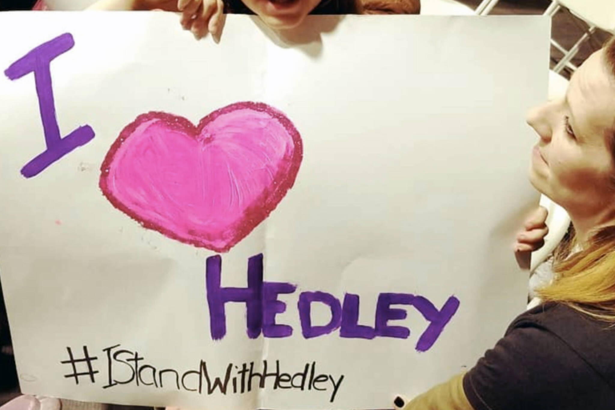 Hedley fans
