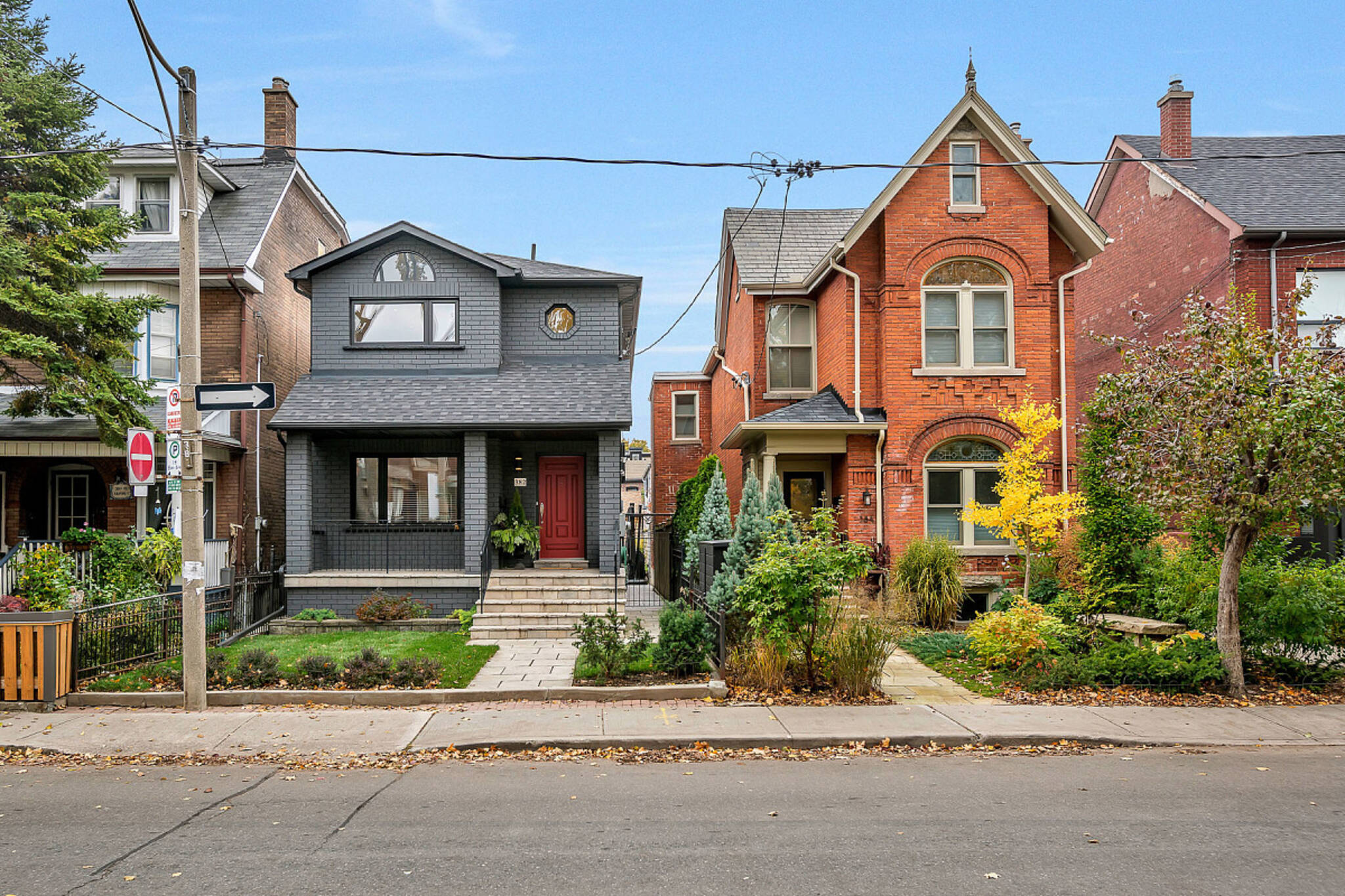 Detached house prices in Toronto took a dive last month