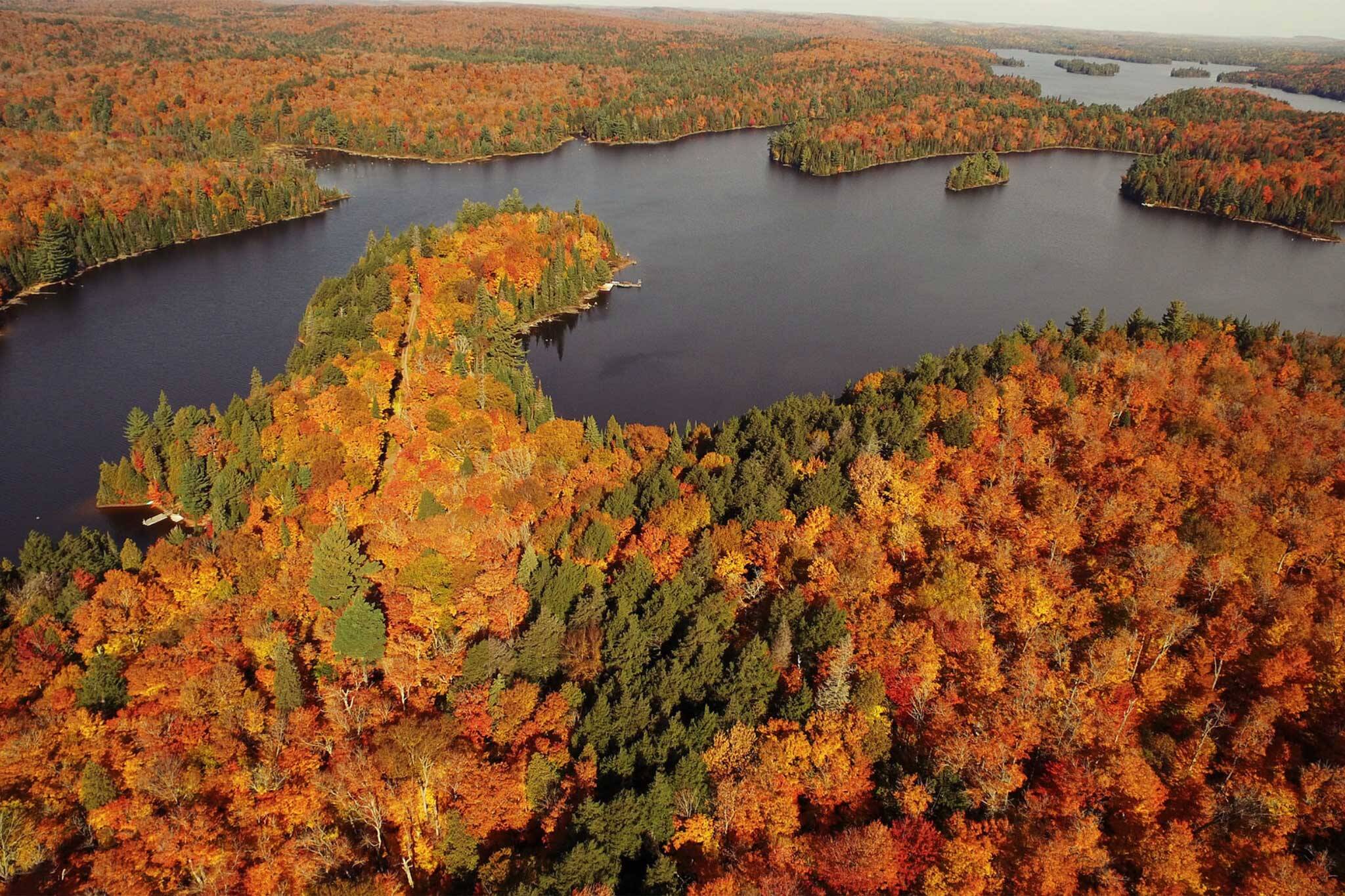 10 getaways for fall colours in Ontario