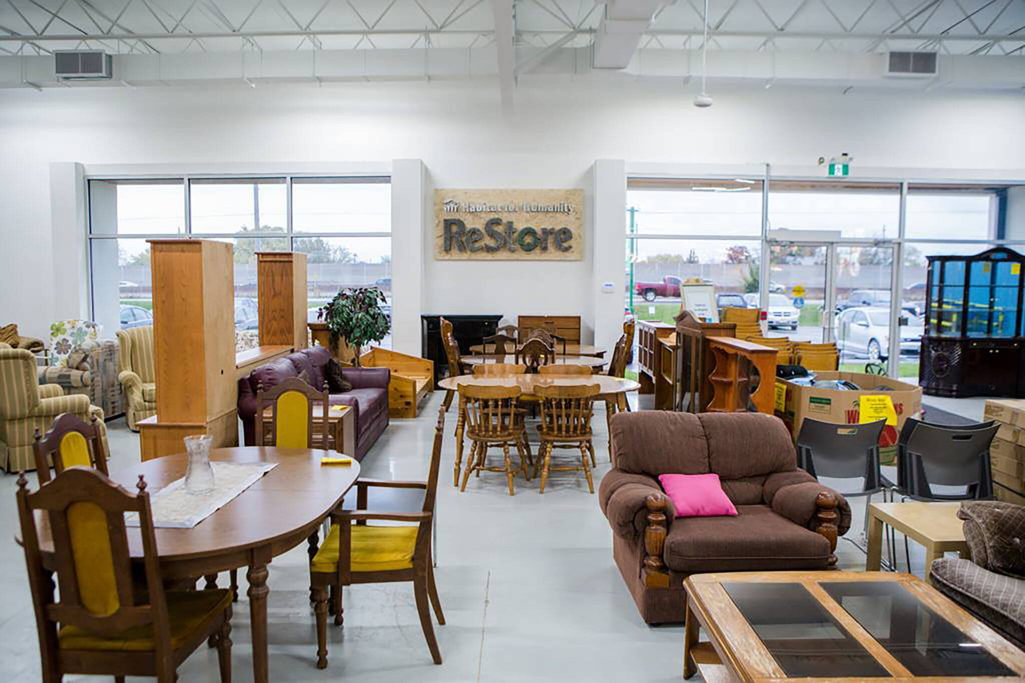 7 Places To Donate Your Used Furniture In Toronto