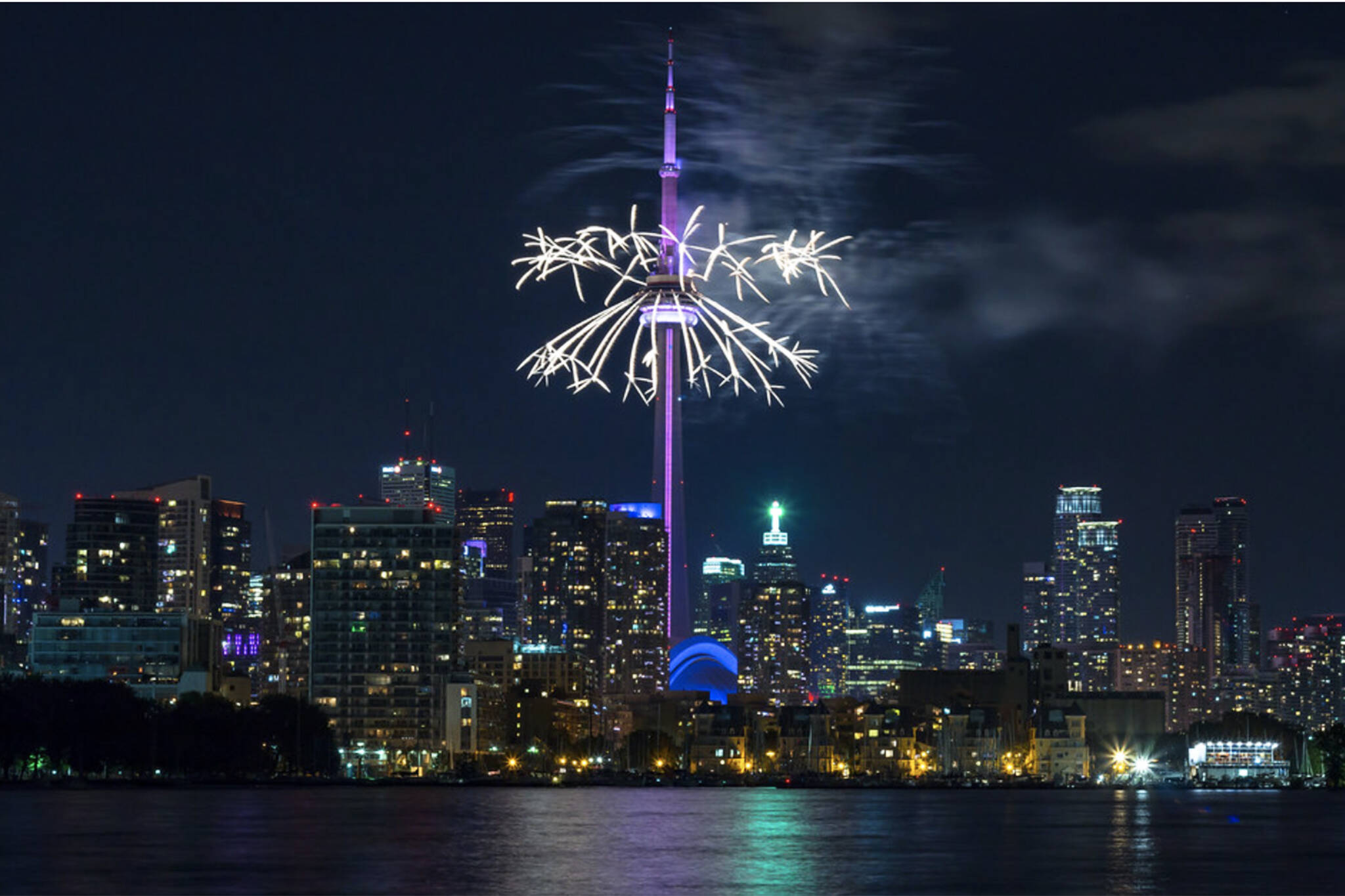 Fireworks Toronto New Years Eve / NEW YEARS EVE at Swan Dive ctengturtle