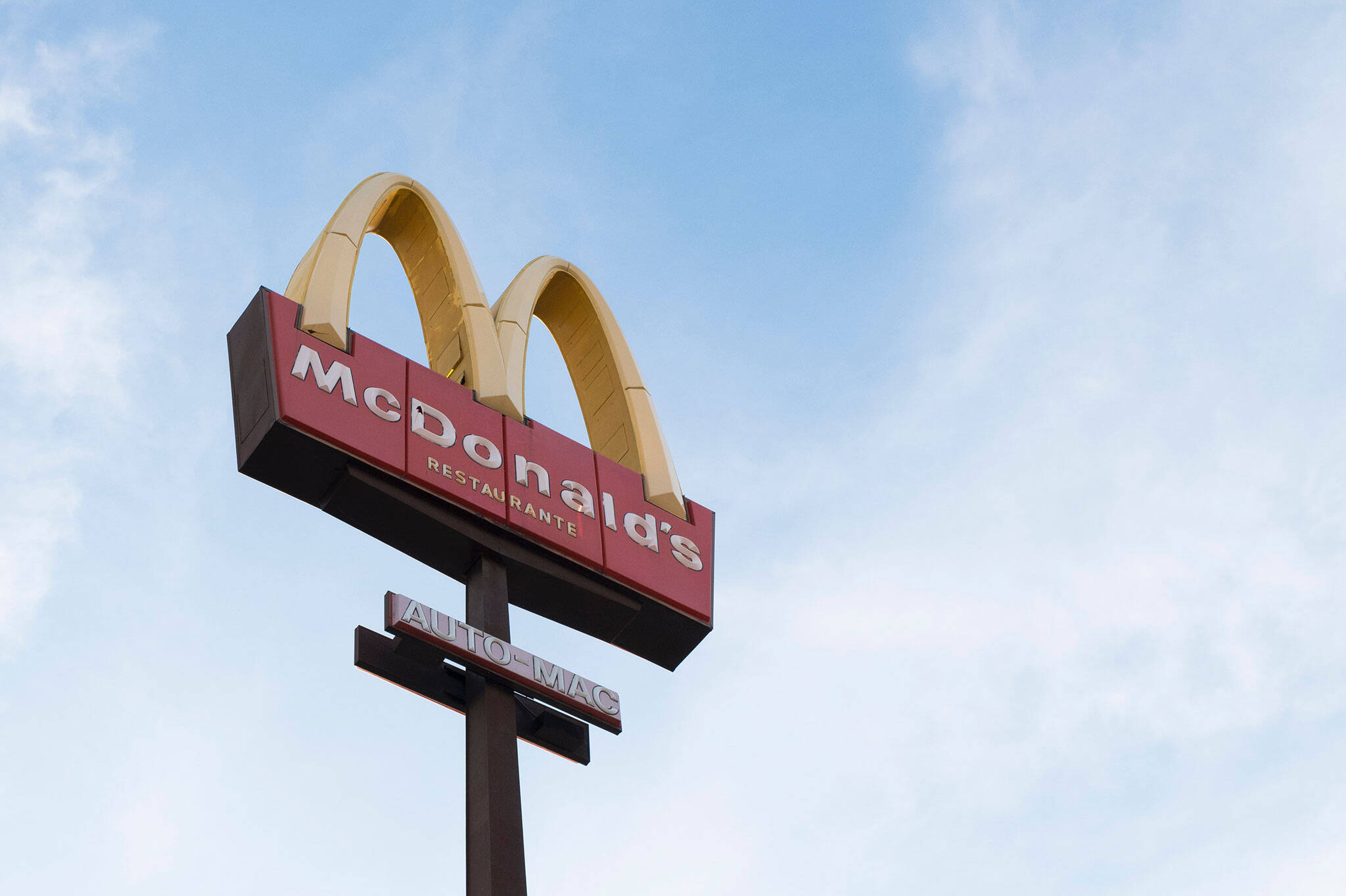 Monopoly Is Back At Mcdonald S And Canadians Are Way Too Excited - 