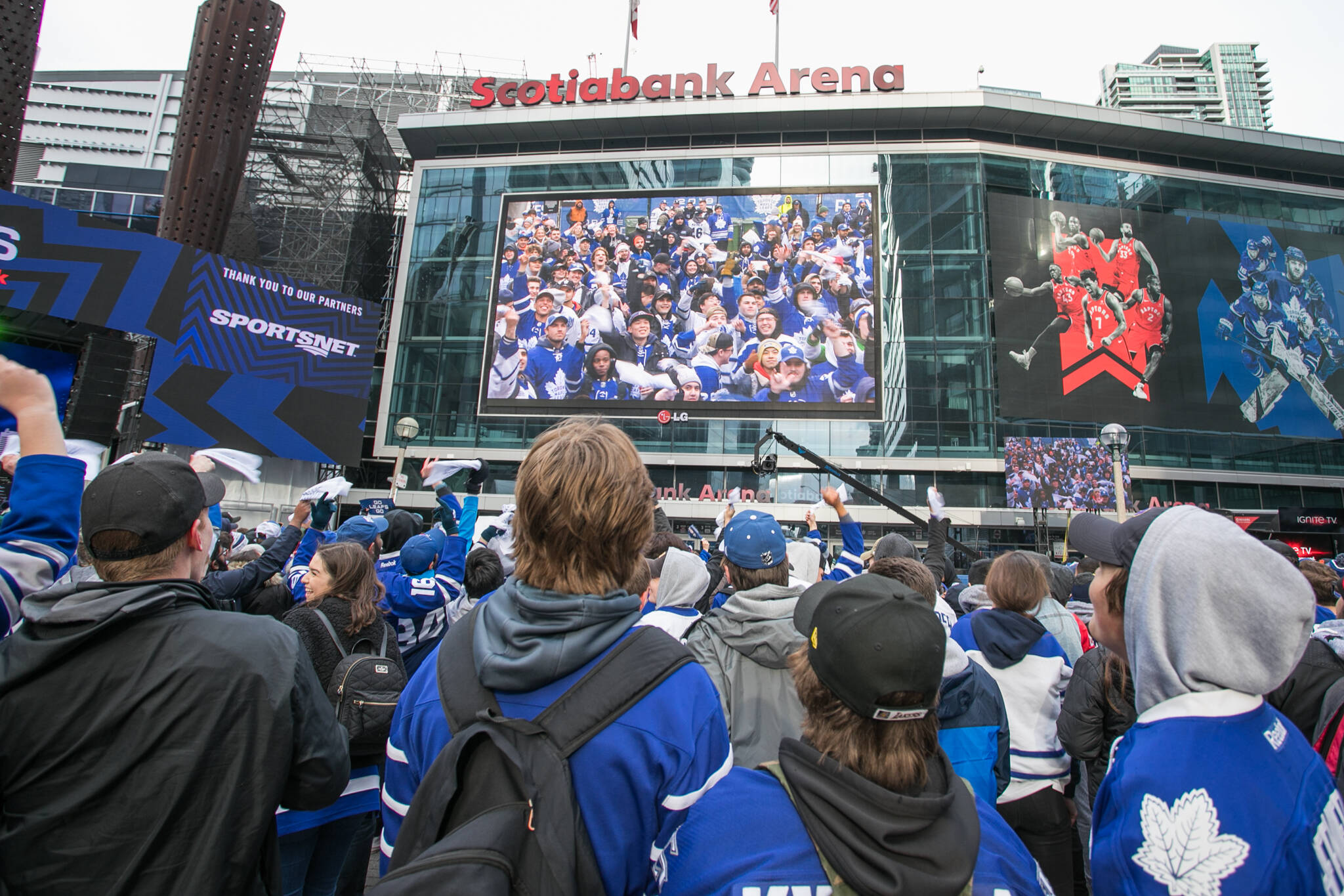 Toronto Maple Leafs Tailgate Party