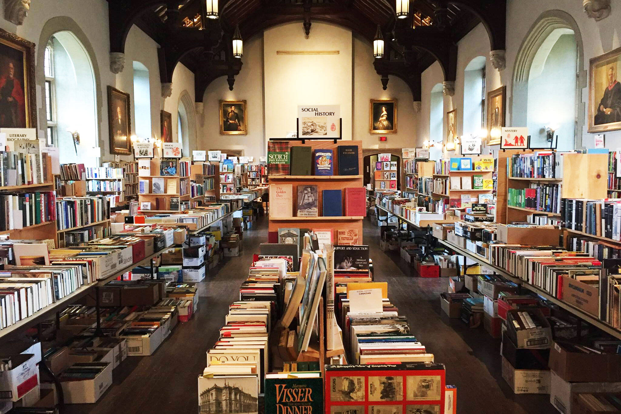 Photo of the inside of a bookstore