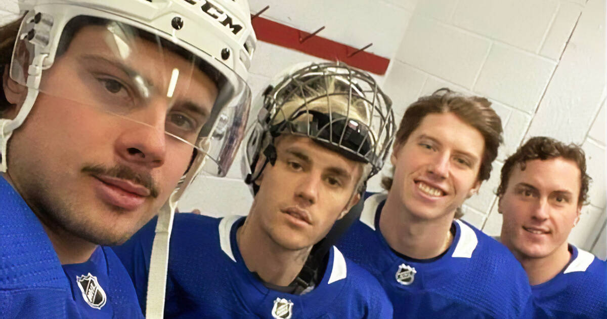 Bieber played with the Toronto Maple Leafs and Drake is jealous