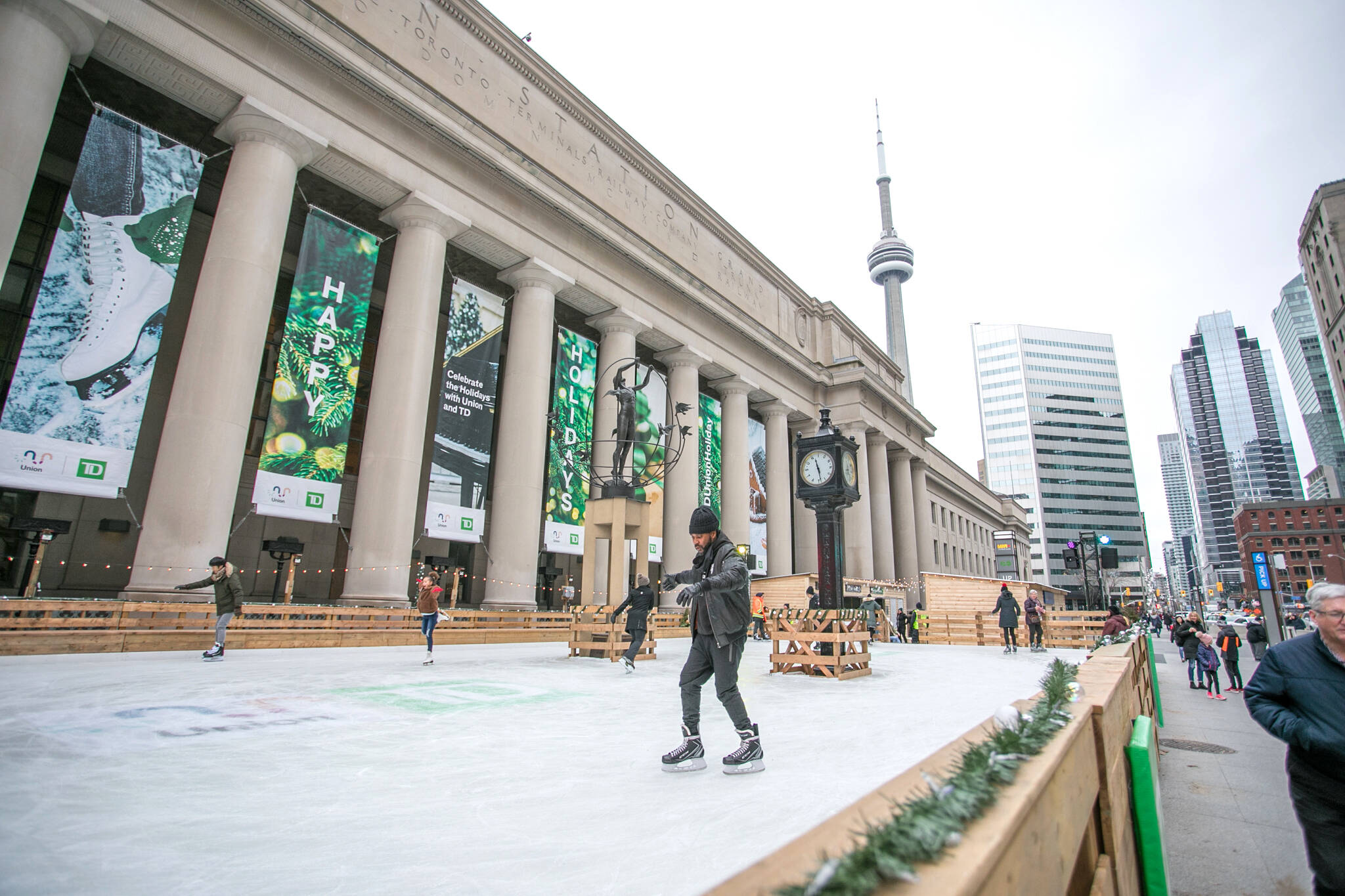 Toronto's newest outdoor skating rink is now officially open at Union