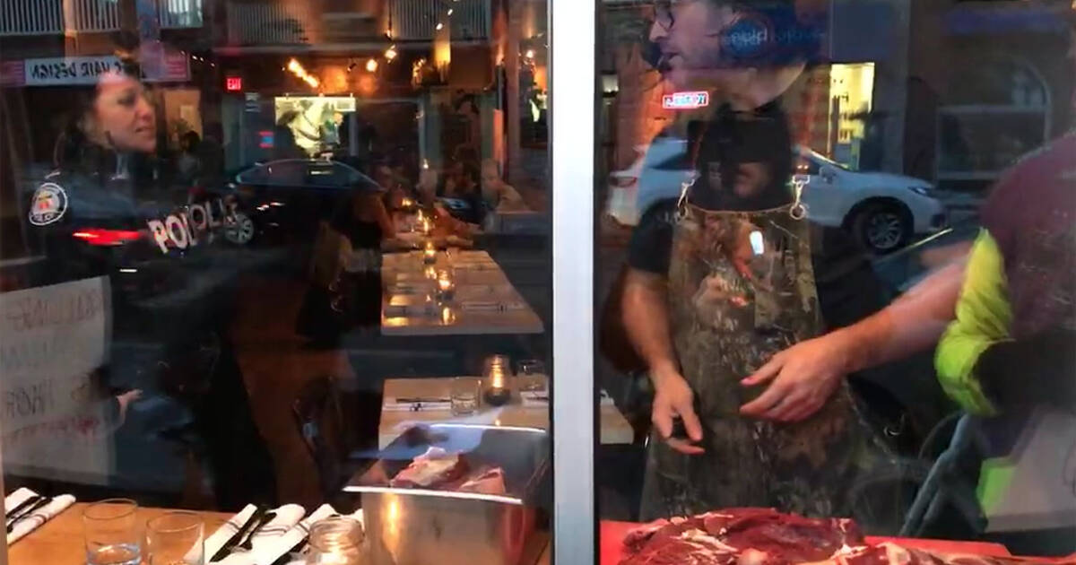 Toronto restaurant shocks vegans protesting meat