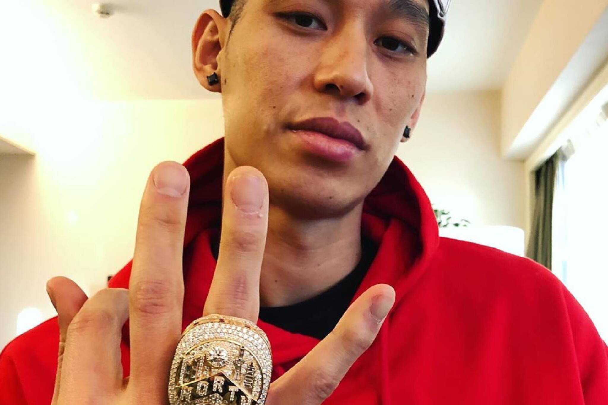 Raptors' Jeremy Lin becomes first Asian-American to win an NBA