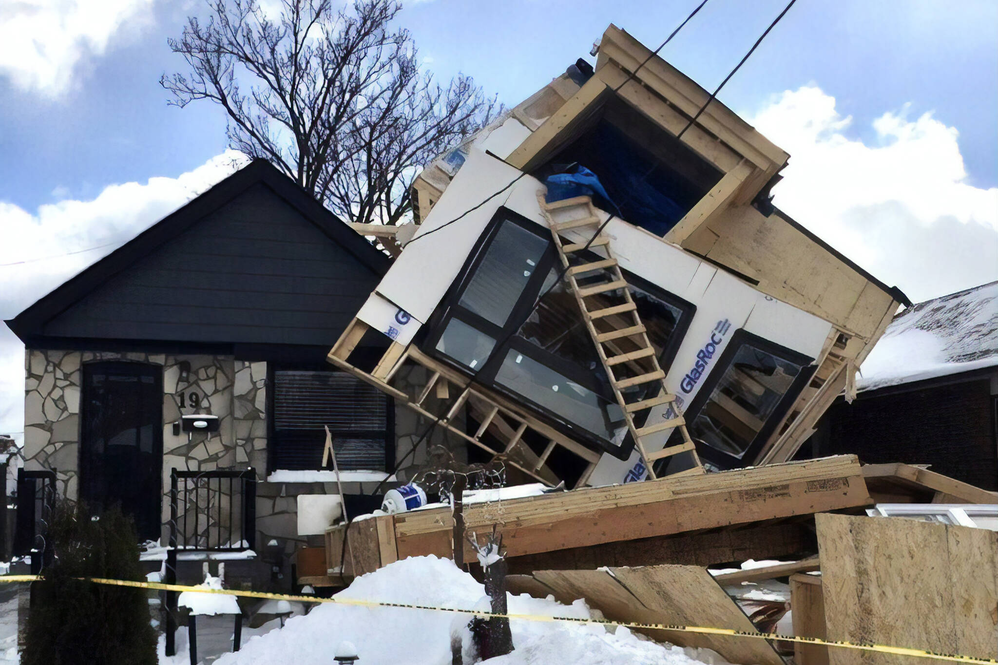 toronto house collapse