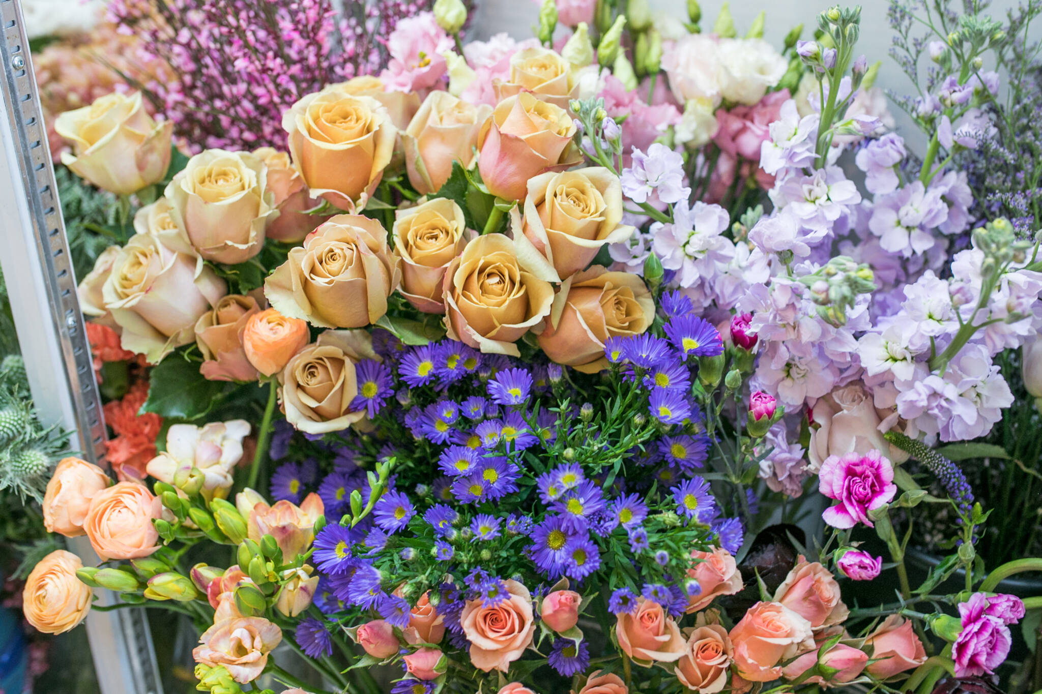 25 flower delivery options in Toronto