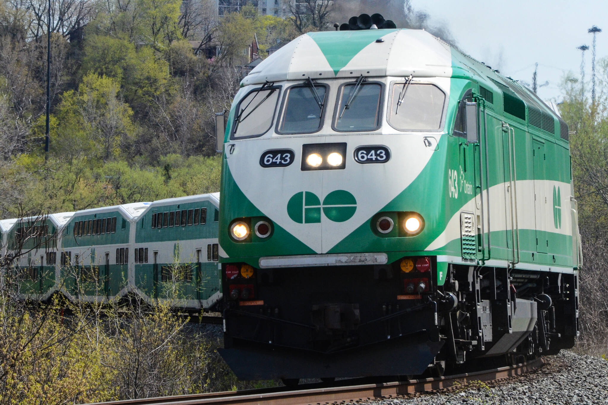 GO Transit is offering unlimited rides on Sundays for 10