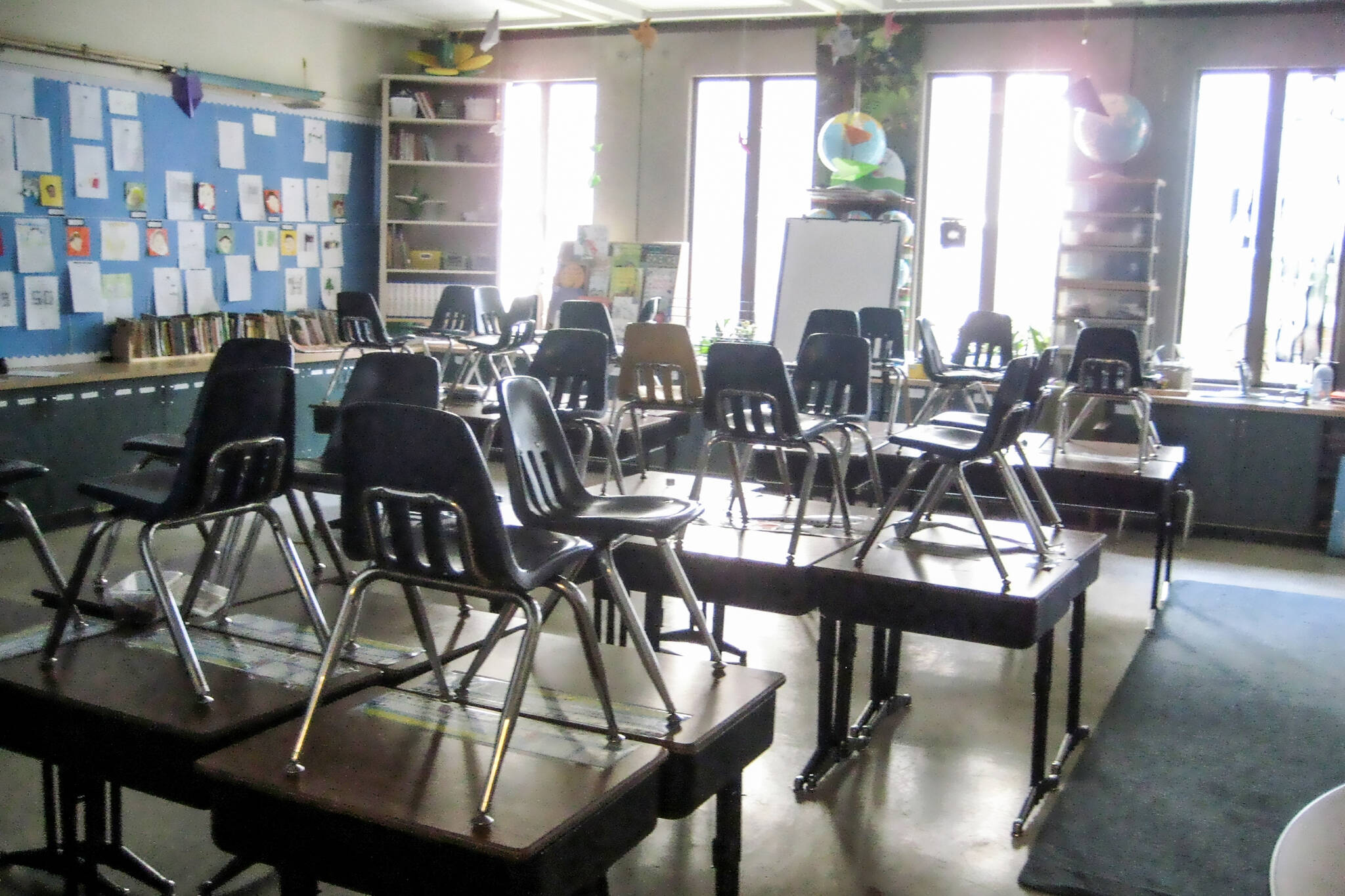ontario schools closed indefinitely
