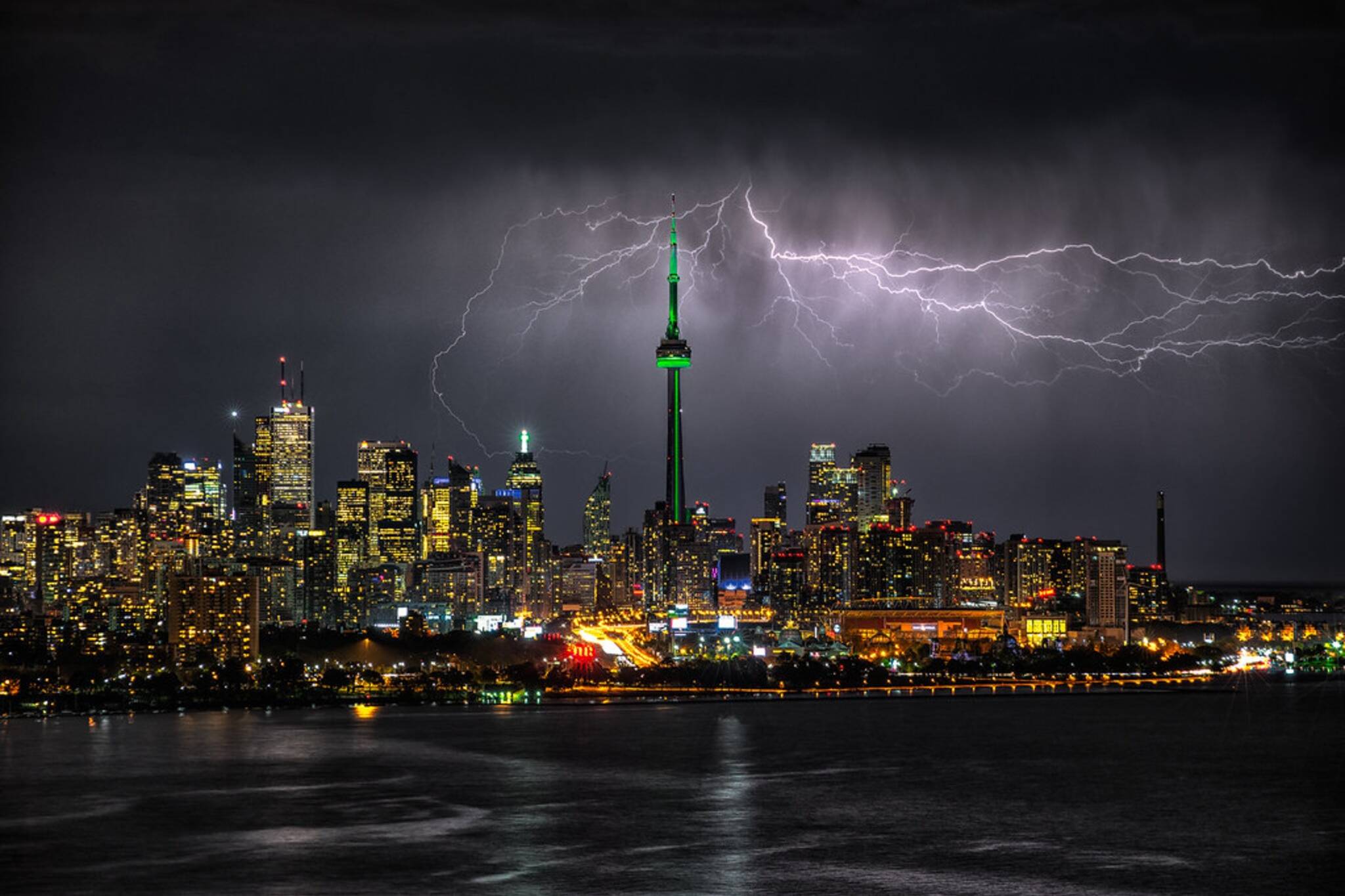 Environment Canada warns of severe thunderstorms and large hail for