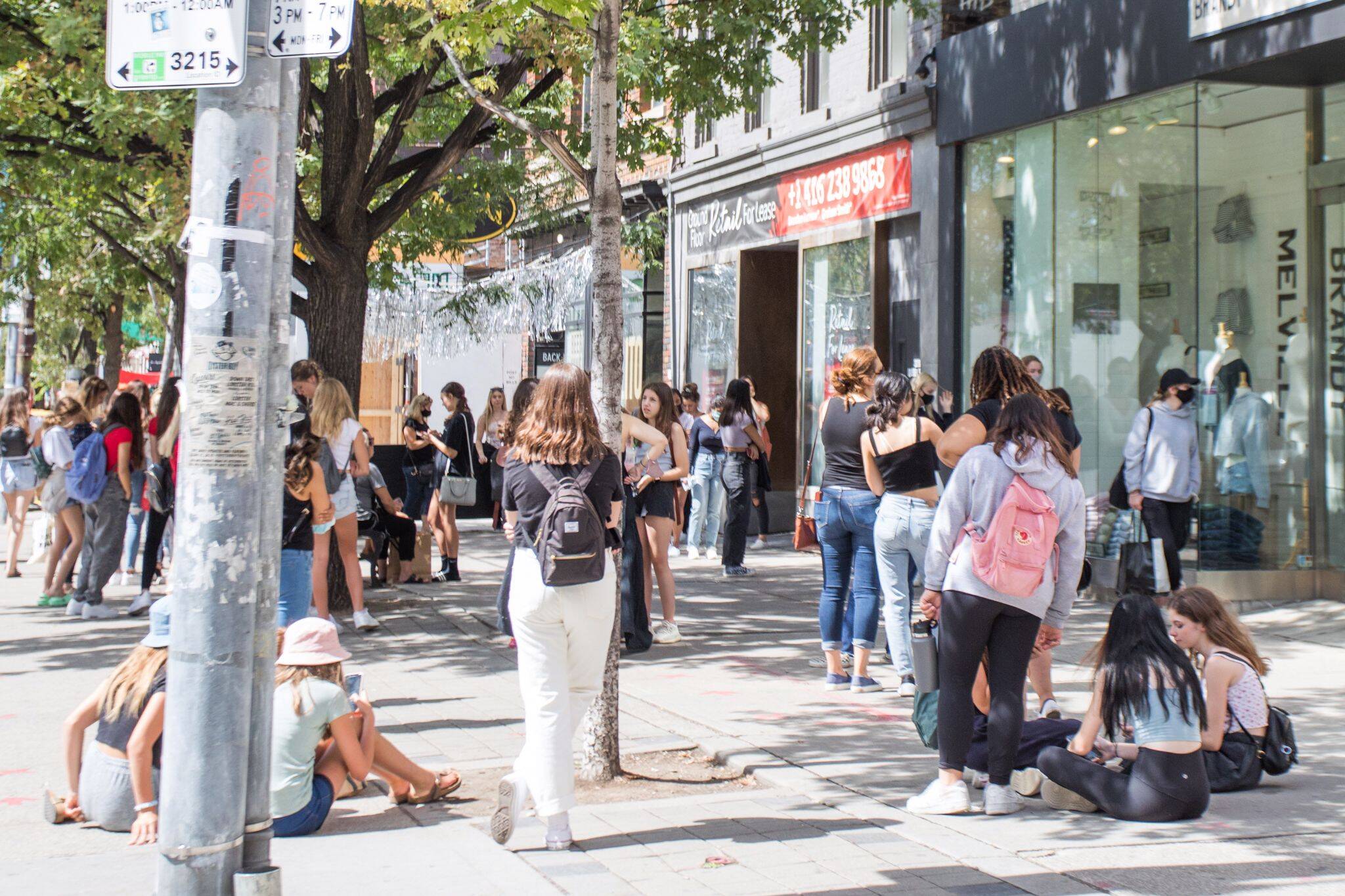 Toronto teens are waiting in ridiculously long lines to shop at Brandy  Melville