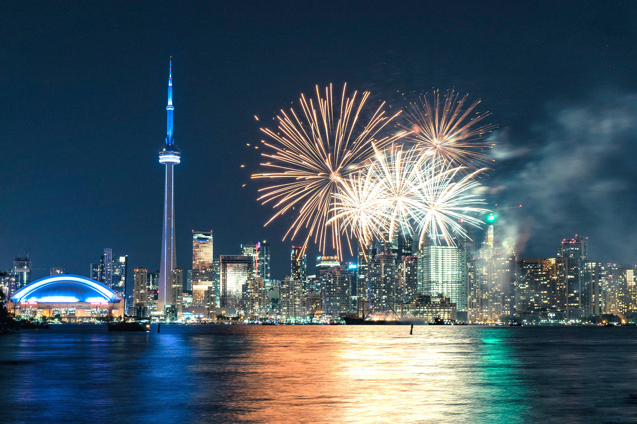 Residents call for more rules around fireworks in Toronto after Labour