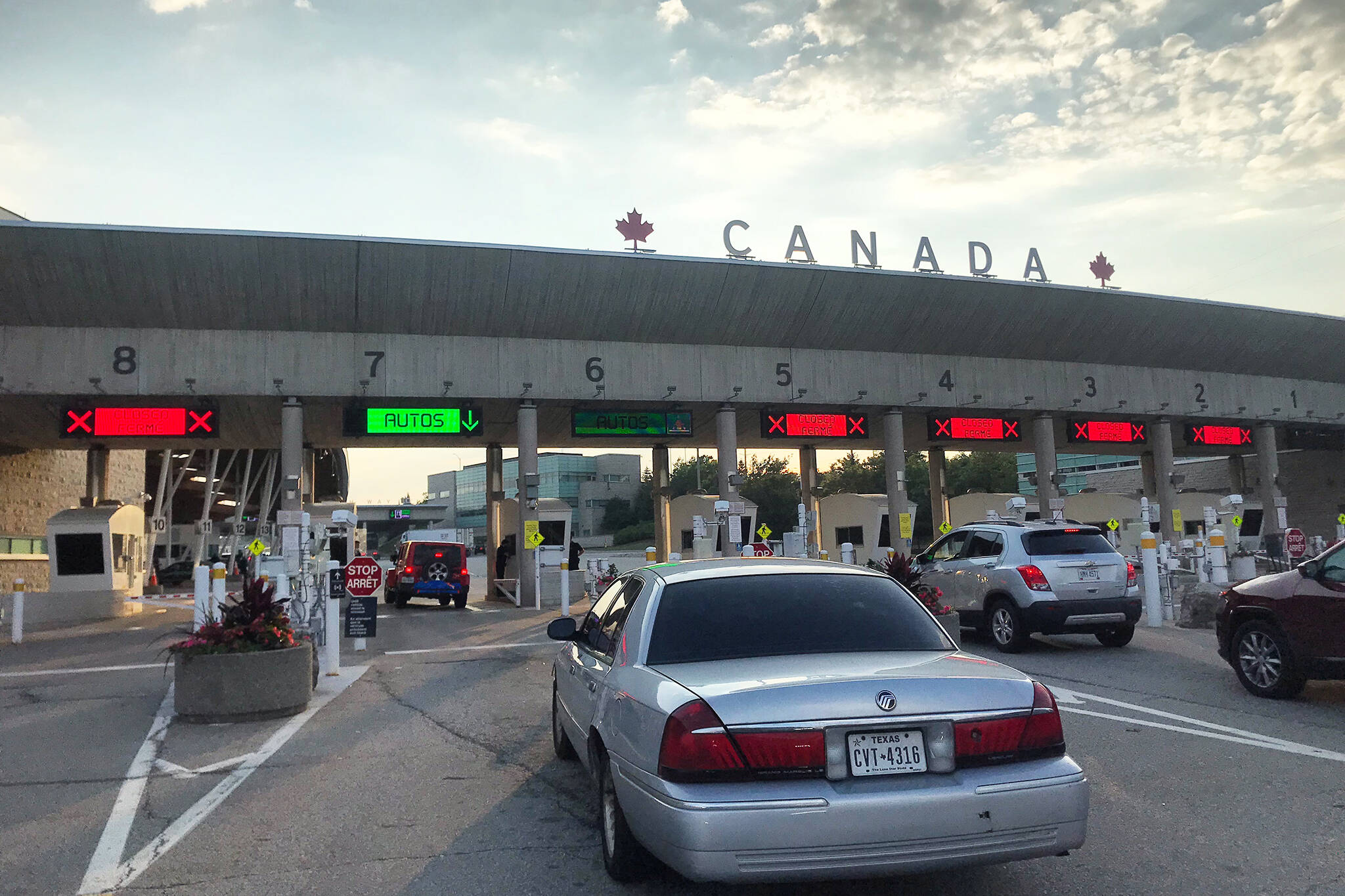 Canada US border closure