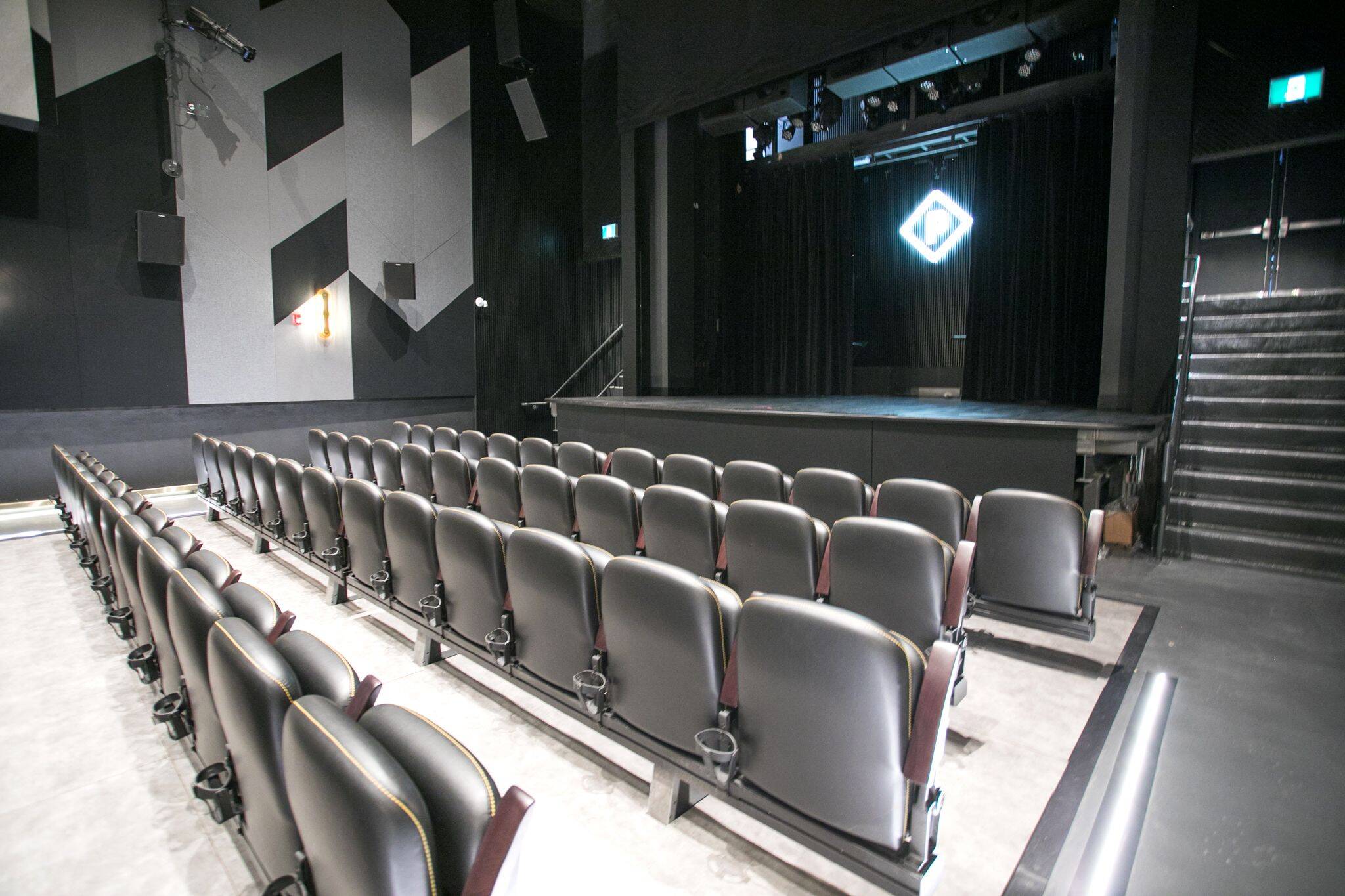 are movie theatres open in toronto