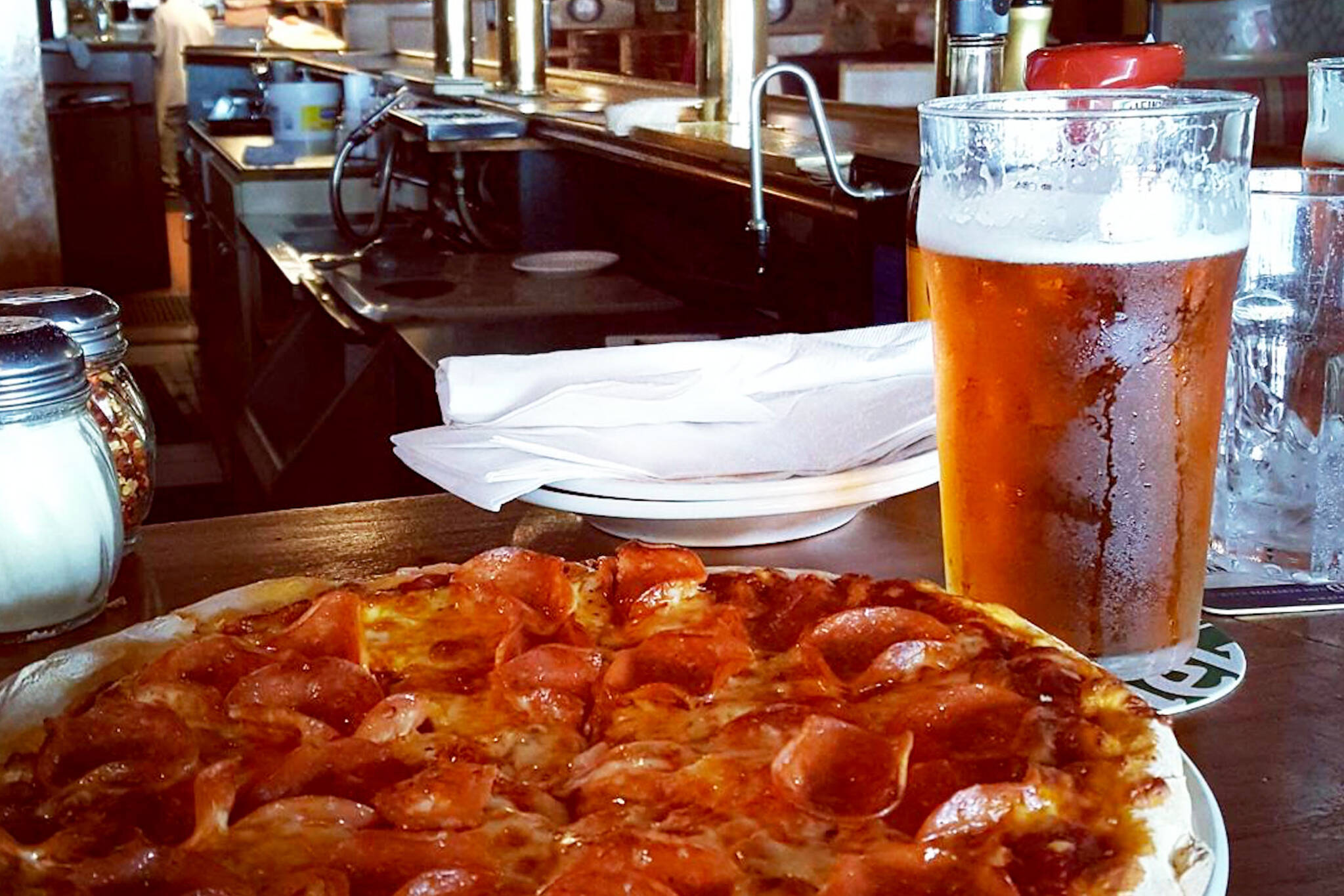 Toronto's original beer and pizza pub is closing after 30 years
