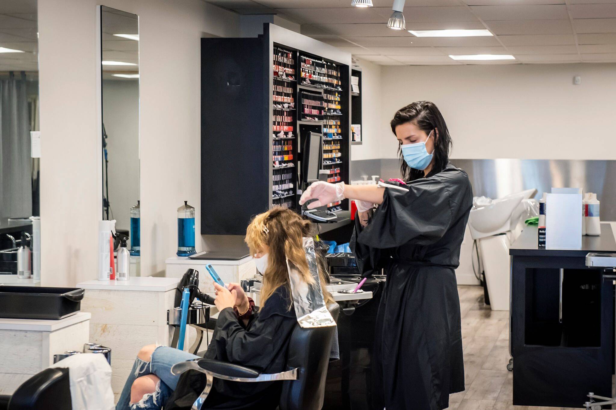 Ontario health minister says Toronto hair salons will be open within a few  weeks