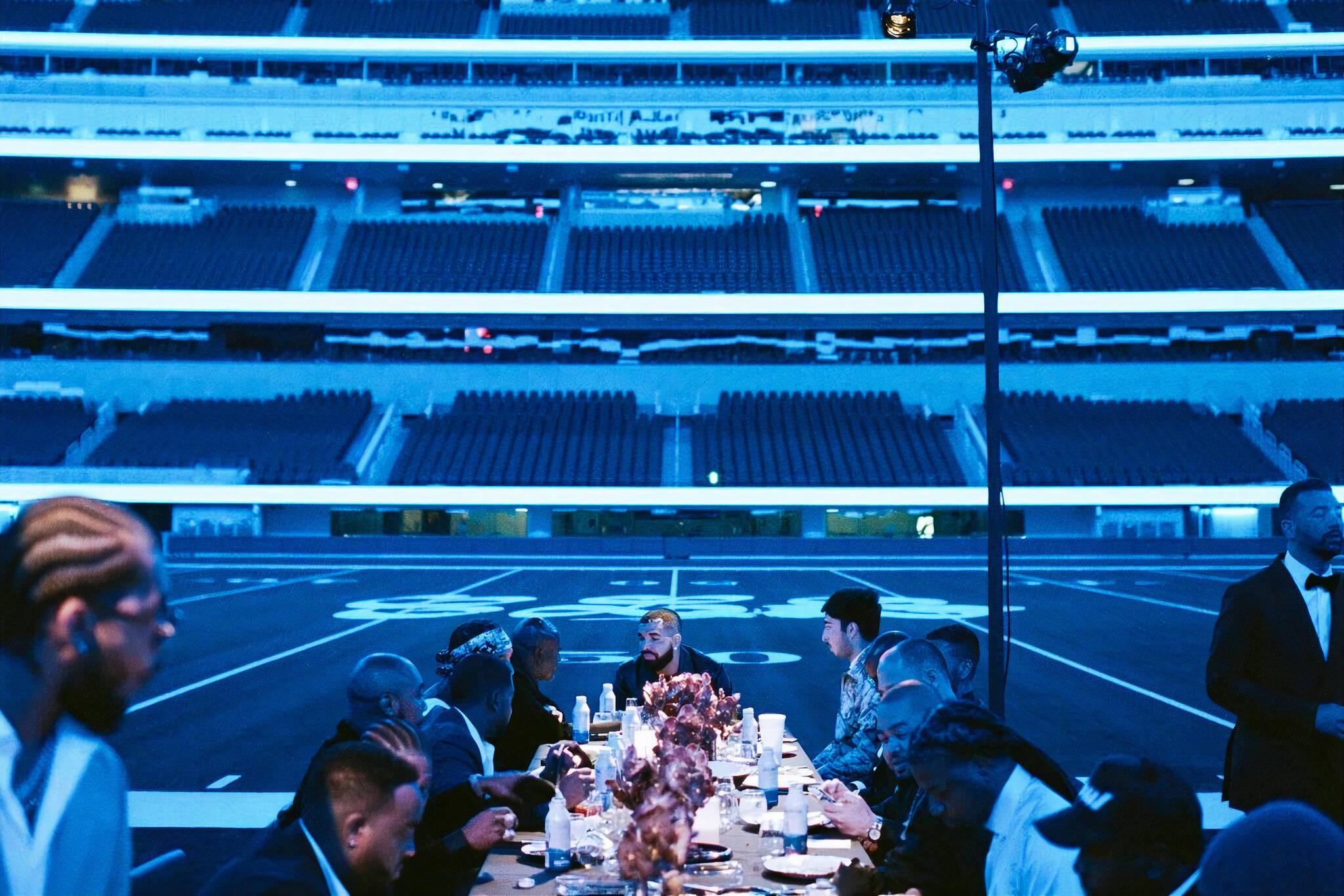 Drake casually rents 70Kseat stadium for intimate dinner party after