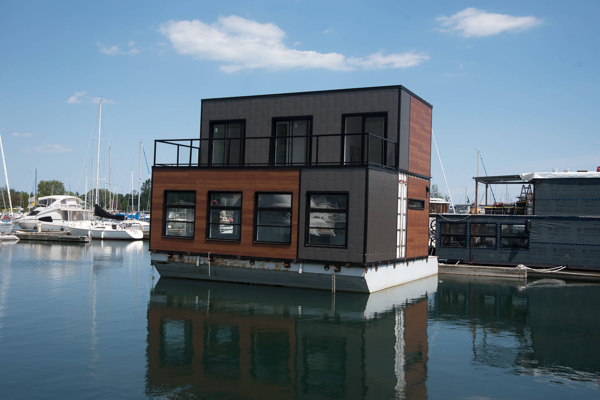 houseboat for sale