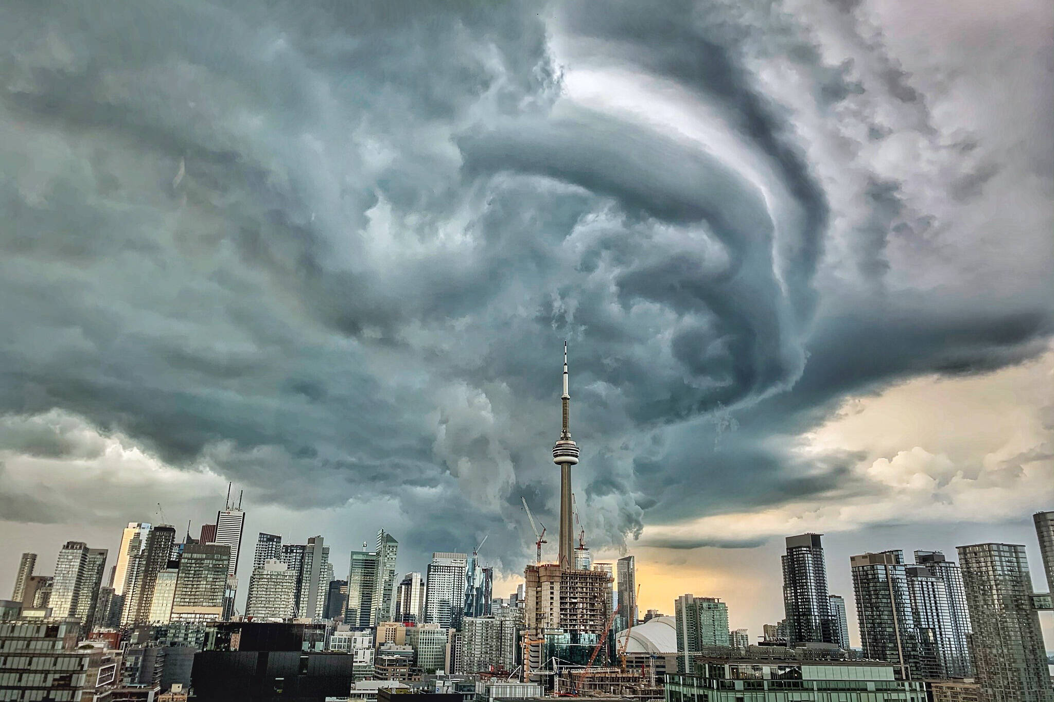 Weather agency warns of heavy thunderstorms coming for Toronto