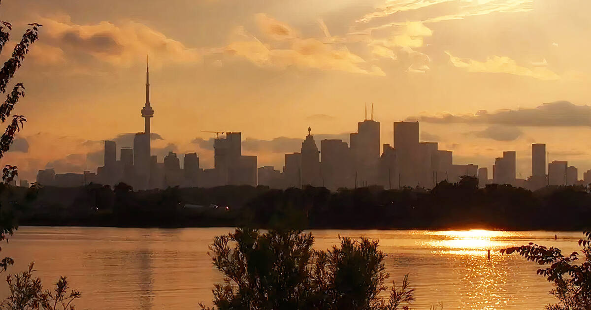 Special weather alert issued for Toronto due to some of the worst air