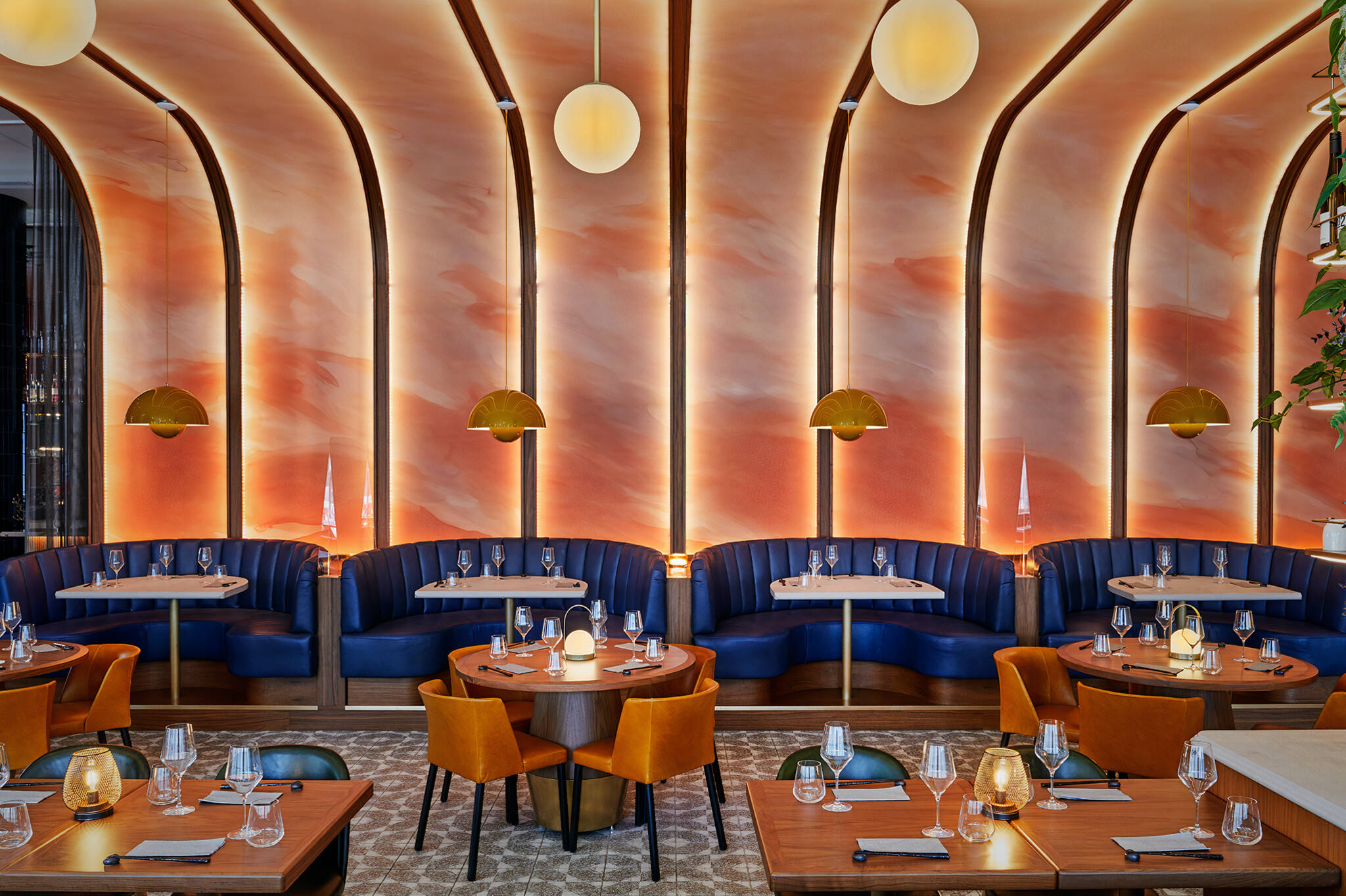 Locker admire Reverse Toronto restaurant just won a major international award for its interior  design