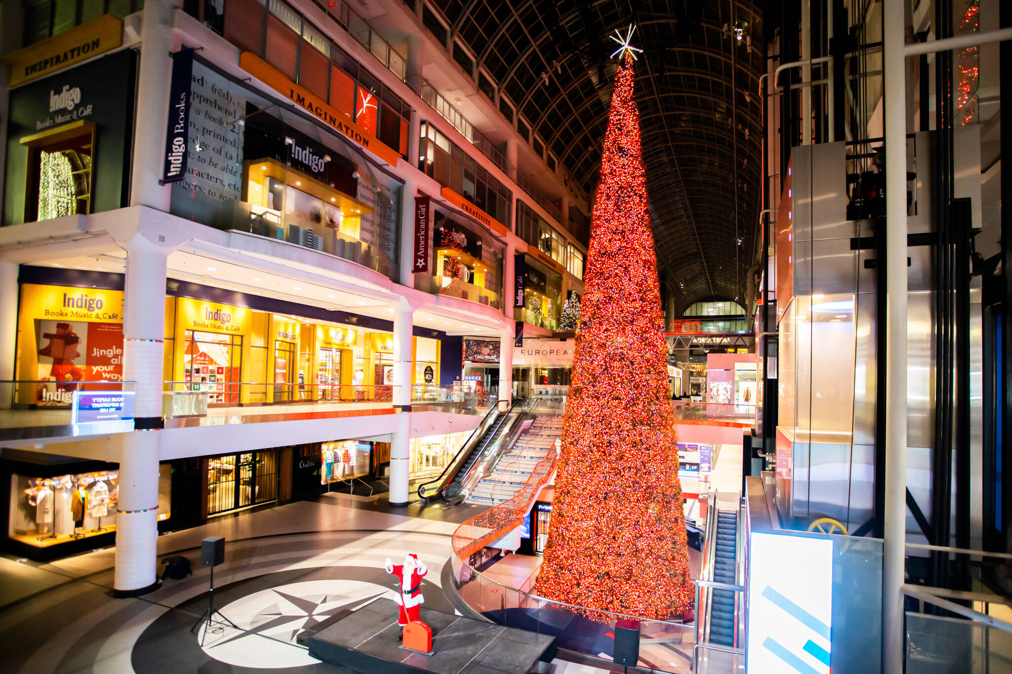 The tallest Christmas tree in Toronto returns to the Eaton Centre this ...