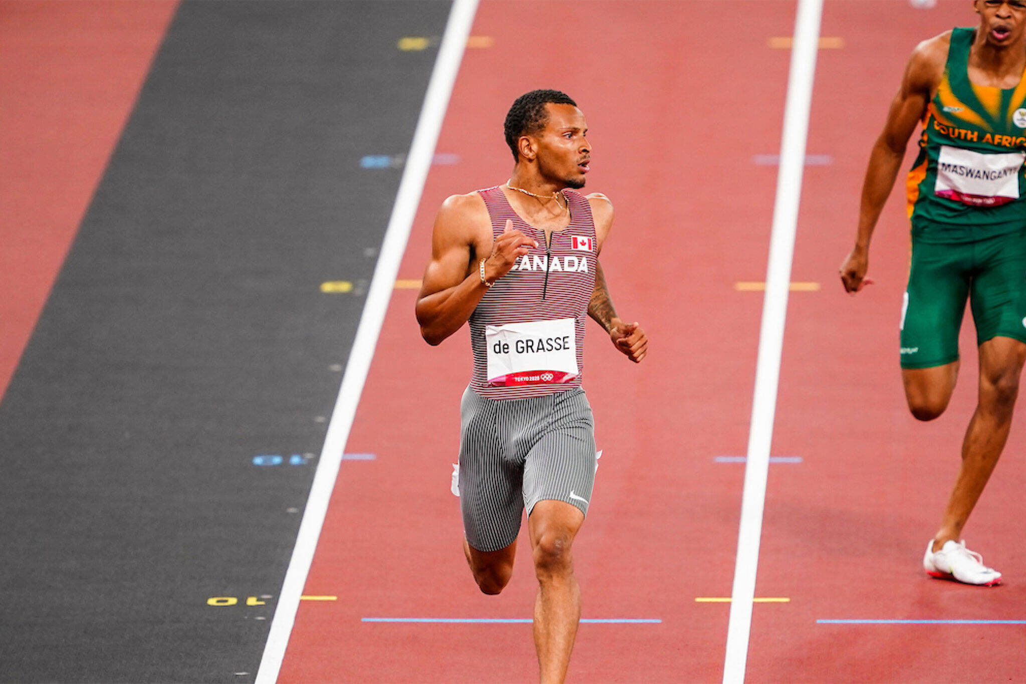 Andre De Grasse wins gold for Canada in 200m at Tokyo Olympics
