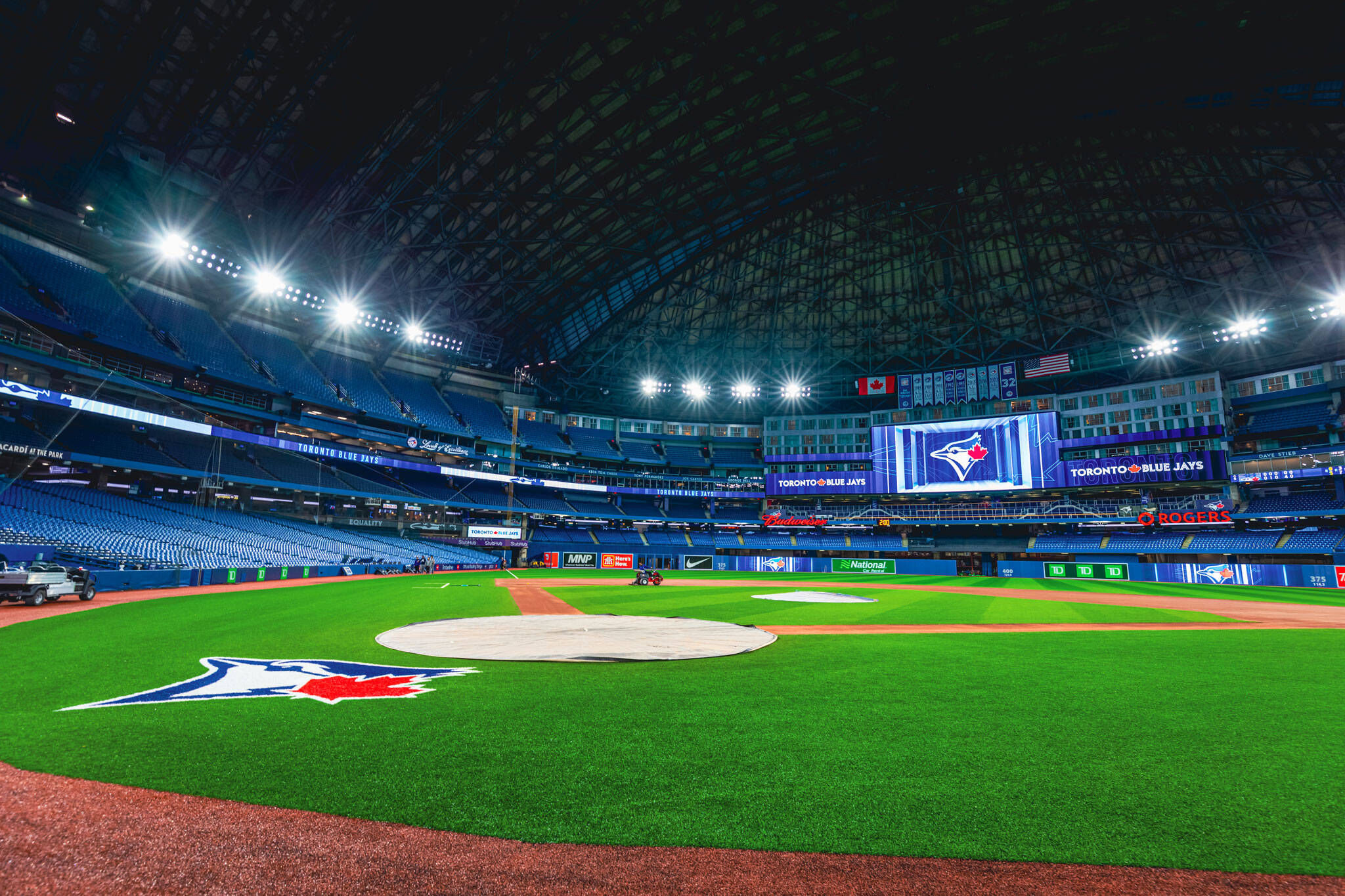 Toronto Blue Jays fan has hilarious sign confiscated by Rogers Centre staff