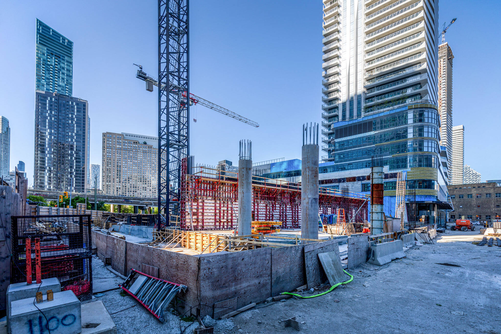 Here's what construction for Toronto's next tallest building looks like