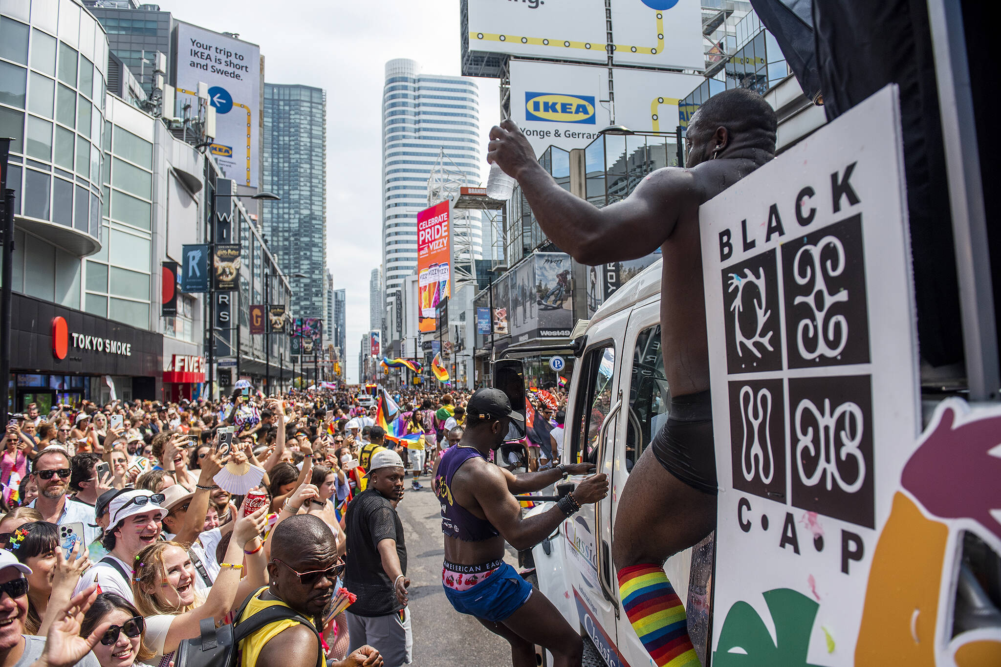 Here's what the Toronto Pride Parade 2022 looked like in video