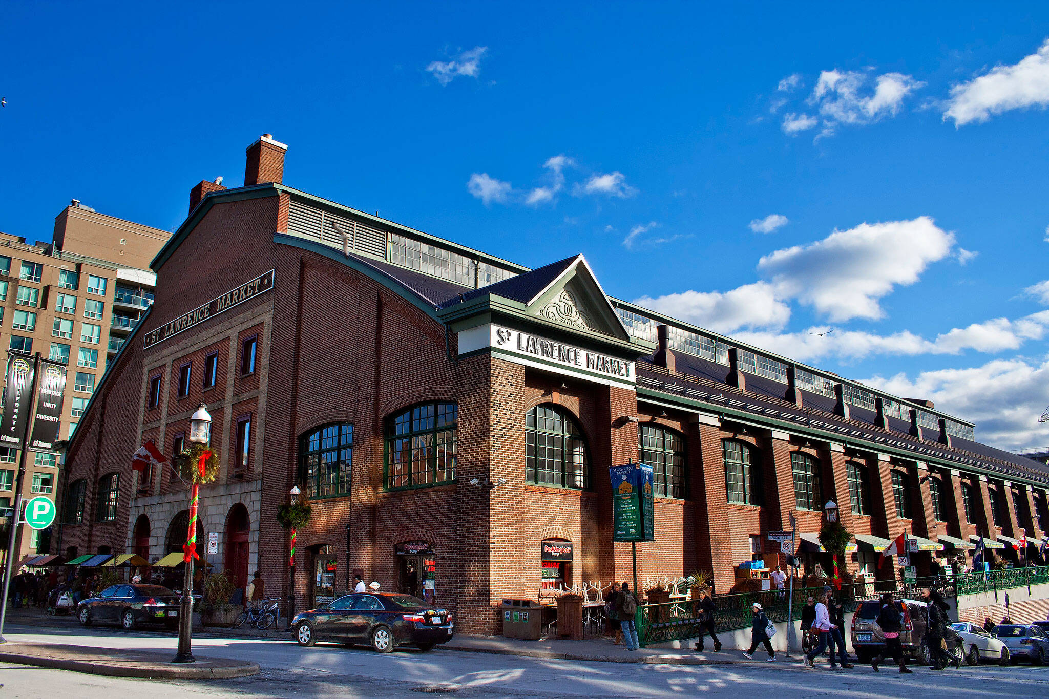 st lawrence market new hours