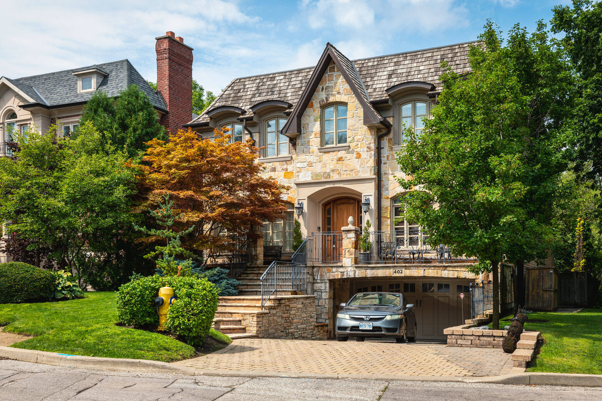 Experts say the Toronto real estate market is facing a major crisis
