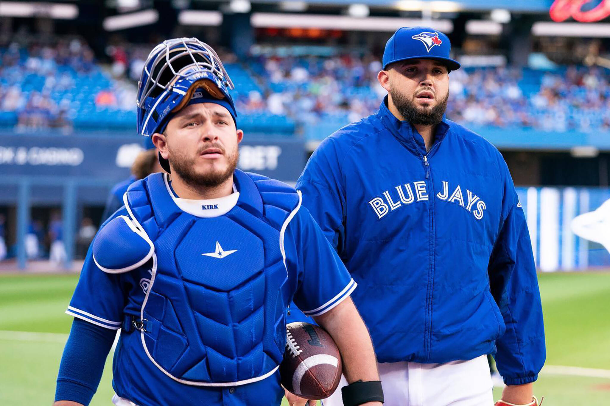 Toronto Blue Jays pitcher hailed for going after fat-shaming jerk
