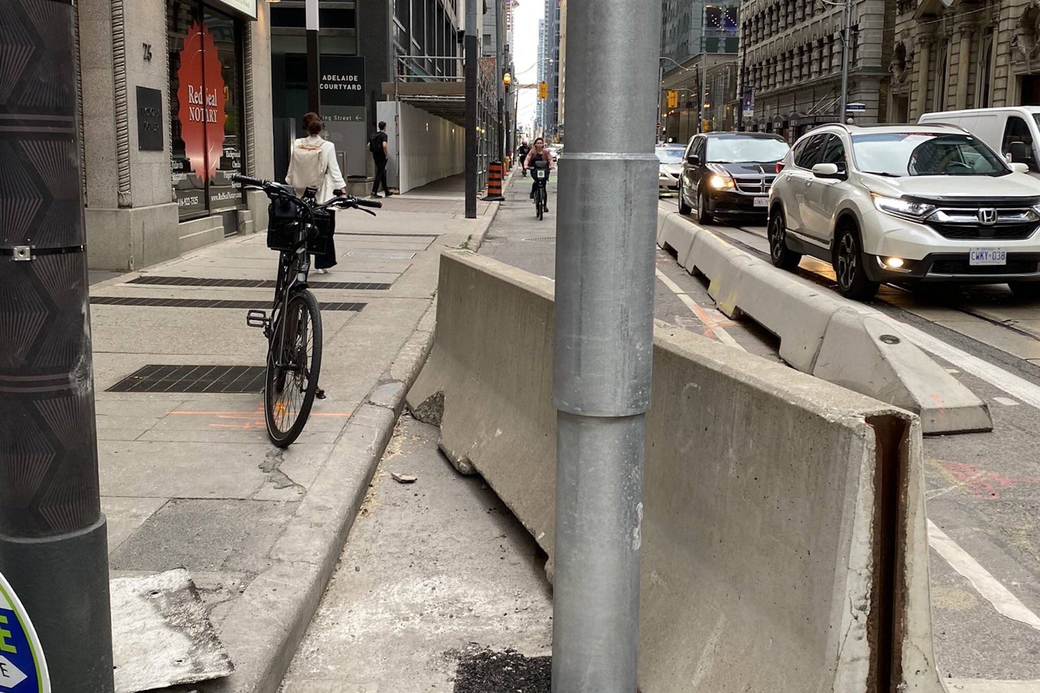 bike lane pole toronto